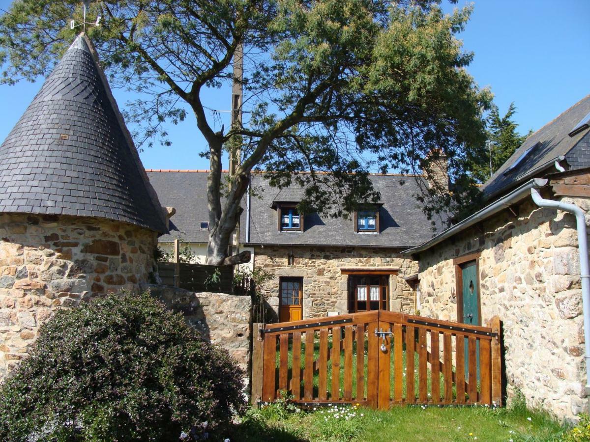 Maison De La Ferme Lézardrieux Exterior foto